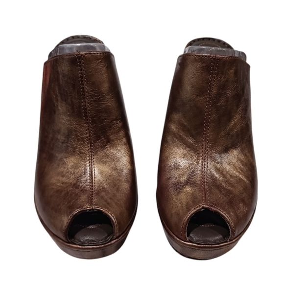 Born Crown Metallic Wedge Mule Sandal - Picture 4 of 8